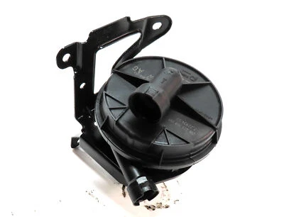 2014-2019 AUDI A6 A7 Q5 Q7 SQ5 (C7 4G8 4M B8 8R) 3.0L ENGINE AIR INJECTION PUMP - Image 1 of 4