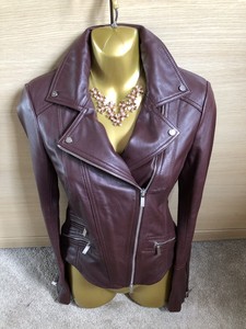 Exquisit Karen Millen BRANDNEU bordo Leder Jacke uk8 Betäubung