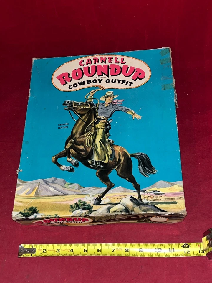 TRAJE VAQUERO VINTAGE CARNELL ROUNDUP con 2 PISTOLAS HUBLEY TEXAN Jr. + fundas sin usar Foto 1 de 4