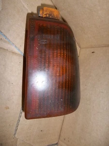 INDICADOR DELANTERO LADO PASAJERO FORD ESCORT 1985-1986 - Imagen 1 de 1