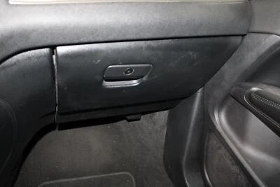 Guantera usada se adapta a: Lincoln MKC Grado A 2015 Foto 1 de 4