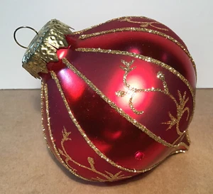 Vintage Red Blown Glass Made With Swarovski Crystals Hand Blown Ornament - Picture 1 of 9