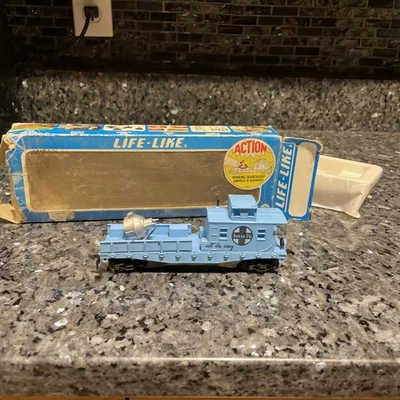 Vintage Life Like HO Scale Santa Fe Maintenance Search Light Train Car Hong Kong - Image 1 of 4
