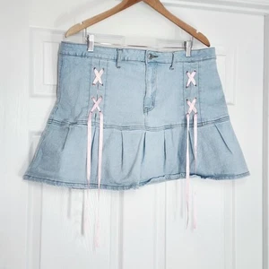 Romwe 3x Pleated Denim Skirt With Pink Ribbon - Picture 1 of 3
