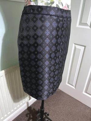 Warehouse Black/Purple Skirt UK10 -  Jacquard Mini Lined Elegant Smart Casual - Image 1 of 4