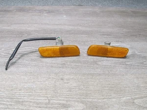 01-05 LEXUS IS300 JCE10L SEDAN FRONT BUMPER LEFT RIGHT SIDE MARKER LIGHT SET OEM - Picture 1 of 18