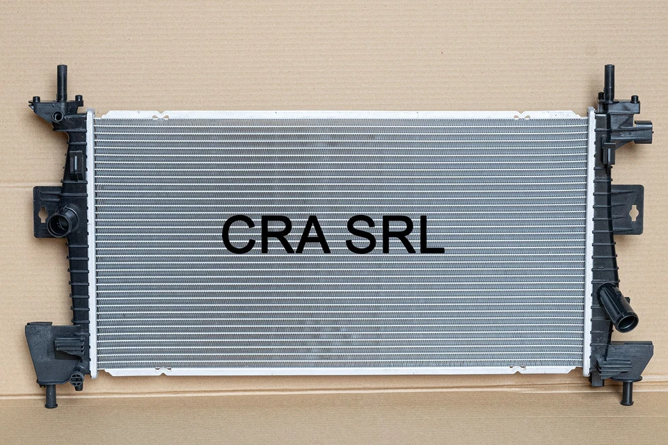 RADIATORE FORD FOCUS / C-MAX / GRAND C-MAX 1.6 Ti dal 2010 - Immagine 1 di 1