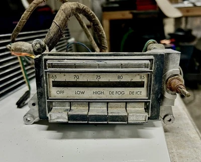 1966 LINCOLN DASH HEATER CONTROL UNIT 424 - Image 1 of 4