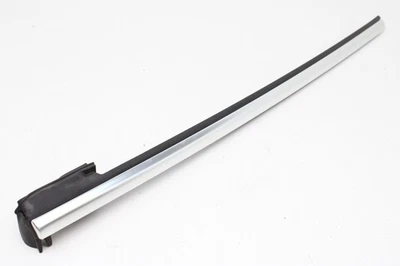 2010-2017 AUDI S5 ТРАНСФОРМИРУЕМЫЙ ЗАДНИЙ ПРАВЫЙ ЧЕТВЕРТЬ ПАНЕЛИ РЕМЕНЬ МОЛДИНГ ОТДЕЛКА OEM - Изображение 1 из 4