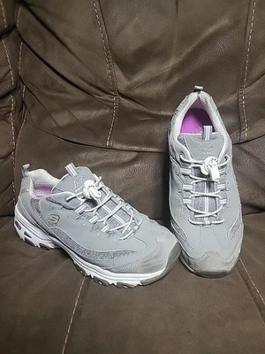 Sketchers D'Lites Air-Cooled Memory Foam SN11936W Gray Size 11 Women's Sneakers - Image 1 of 4