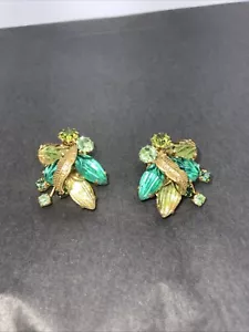 Vintage Signed West Germany Clip On Earring Green With Gold Floral Design - Picture 1 of 7