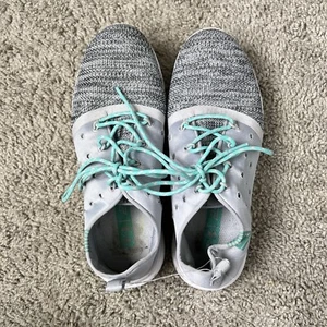 Under Armour Charged 24/7 Women's Size  7.5 Gray Running Shoes - Picture 1 of 5