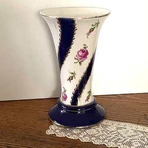 Jarrón 6" Royal Bonn Alemania Azul Cobalto Torcido Rosas Rosas Borde Dorado Forma Trompeta - Imagen 1 de 6