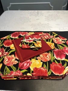 12pc Quilted Tulip Flowers Placemats, Napkins & Coasters Amish Made New - Picture 1 of 16