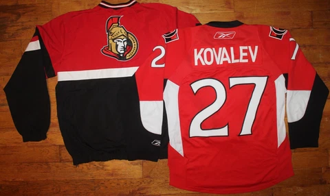2010-2011 Ottawa Senators #27 Alex Kovalev Home Jersey + BNWOT G-III Sweater Cover
