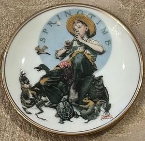 Norman Rockwell Miniature Collector’s Plate  “SPRINGTIME FROLIC” Vintage D1-42 - Picture 1 of 2