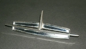 Vintage 1963 Oldsmobile Ninety Eight Fender Emblem (4.5") Univex Part # 2587140 - Picture 1 of 8