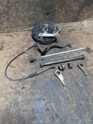 1976 YAMAHA IT400 REAR BRAKE W/PEDAL STAY ROD REAR AXLE CHAIN ADJUSTERS - Image 1 of 4