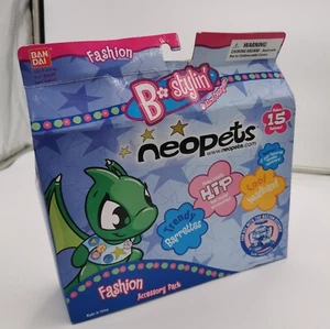 New Unopened 2003 Bandai Neopets B Stylin Button Designer Fashion Accesory Pack - Picture 1 of 4