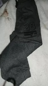 Small 5/6 Mickey Mouse Gray Sweatpants NWT Disney Parks - Picture 1 of 3