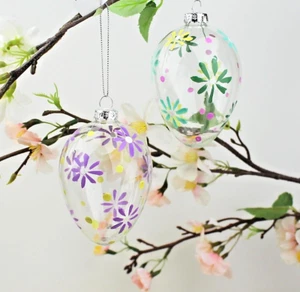 GISELA GRAHAM EASTER GLASS EGG WITH PAINTED DAISIES X 2 - Picture 1 of 2
