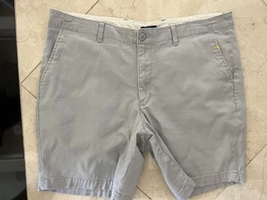 Pantaloncini Uomo Grigio 36 Flat Front Chino Cotone Elasticizzato Golf Preppy 37" Vita Casual - Foto 1 di 3