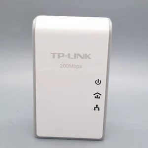 TP-LINK AV200 TL-PA2030 200mbps Single Powerline Adapter 3 Ports Extender Works - Picture 1 of 14