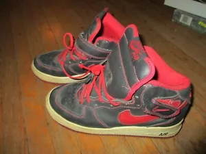 ZAPATOS DE TENIS DE COLECCIÓN NIKE AIR FORCE 1 NEGRO ROJO TOP ALTO CUERO Jordans Boy JÓVENES 4 AÑOS - Imagen 1 de 7