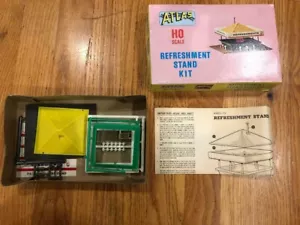 HO Scale Atlas Building Kit Refreshment Stand Pepsi Logo #715 Complete Slot Car - Picture 1 of 3