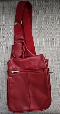 Vintage Buxton Red Leather Crossbody Sling Bag Unisex Travel Purse - Image 1 of 4
