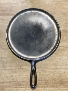 Wagner Ware Sidney 0 Gusseisen 10" Runde Grillplatte 1109C Pfanne Pfanne SAUBER 1924-35 - Bild 1 von 8