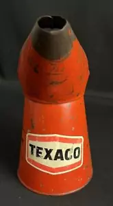 TEXACO VINTAGE QUART MOTOR OIL POURER JUG GARAGE ADVERTISING DISPLAY TIN CAN - Picture 1 of 13