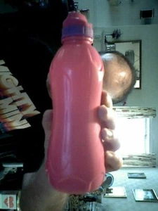 TESCO PINK BASIC 500ML WATER BOTTLE BIRTHDAY CHRISTMAS THIRST LADES - Picture 1 of 1