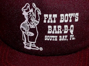 DOS SOMBREROS DE CAMIONERO DE MALLA FAT BOY'S BAR-B-Q SOUTH BAY FLORIDA DE COLECCIÓN ~ NUNCA USADOS EE. UU. - Imagen 1 de 5