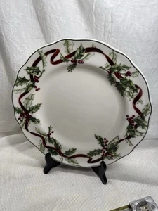 CHARTER CLUB WINTER GARLAND 11" DINNER PLATE - Picture 1 of 8