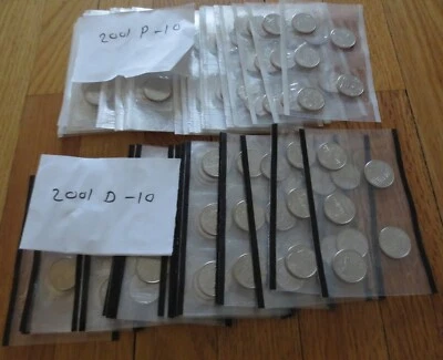 2001 PD 200 Quarters cut out from Mint Sets New York N. Carolina R.I. Vermont - Image 1 of 4