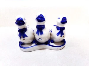 VINTAGE 3 DELFT BLUE AND WHITE DUCKS SALT & PEPPER SHAKERS - Picture 1 of 5