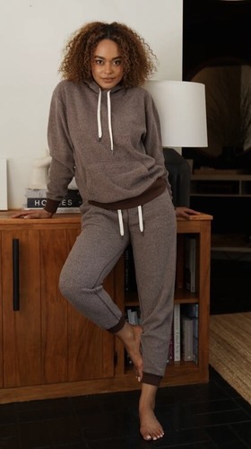 VETEMENTS Felpa con cappuccio Feat BlanketBlend L pigna nuova con etichetta super morbida!