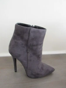 Boohoo Mujer Boohoo Puntera Puntera Puntiaguda Jennifer - 2 Talla EE. UU. 5 Gris Gamuza Sin Usar Usado En Excelente Condición - Imagen 1 de 6