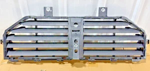 95850532102 GenuineXL Active Grille Shutter for Porsche Cayenne 2015-2018 - Picture 1 of 4