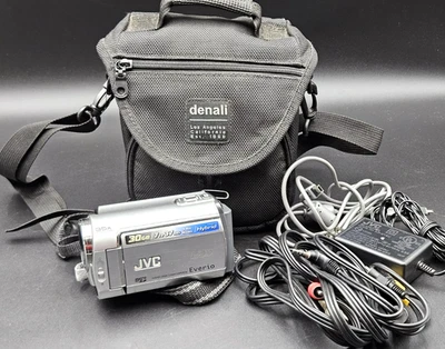 JVC Everio GZ-MG330HU 30GB HDD / Micro SD 35x Zoom Compact Digital Camcorder - Image 1 of 4