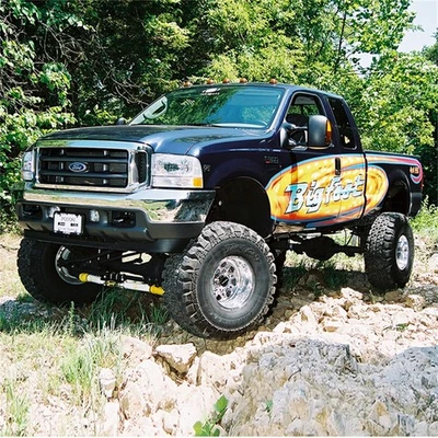 Superlift K638 Suspension Lift Kit w/Shocks - Imagem 1 de 4