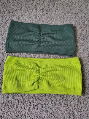 Camisetas bandeau grandes Aerie verde y lima Foto 1 de 4