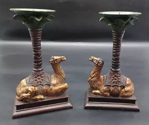 Set di 2 portacandele cammello e palma, firmati. Alto 9 1/4". C1819 - Foto 1 di 15