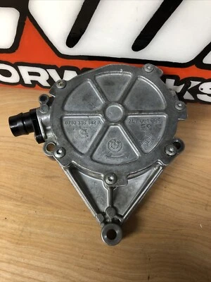 Оригинальный вакуумный насос двигателя 12–18 BMW F30 328i 228i 428i 528i X1 X3 X4 X5 Z4 - Изображение 1 из 4