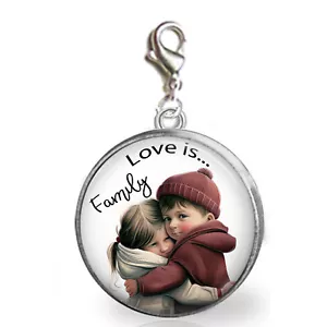 Liebe ist Familie Bruder Schwester Liebe Clip On Charm Handarbeit Geschwister Liebe Charm - Bild 1 von 1