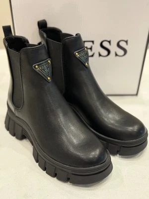 Bota para mujer Guess Hestia color negro talla 8 Foto 1 de 4