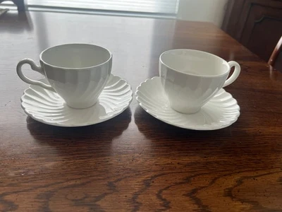 Juego de 2 tazas platillos Johnson Bros Regency Blancanieves remolino Inglaterra Foto 1 de 4