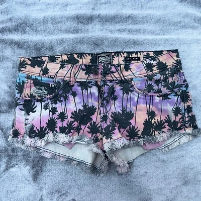 Vintage SuperDry Hot Pants W28 Great Condition Holidays Shorts Summer 😎 - Image 1 of 4