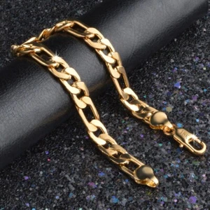 18k Gold Plated Over Brass Mens Large 9" Inch Figaro Link Chain Bracelet D698 - Picture 1 of 6
